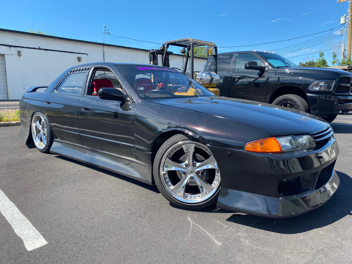 R32 Skyline Rear Window Vents (Sedan)