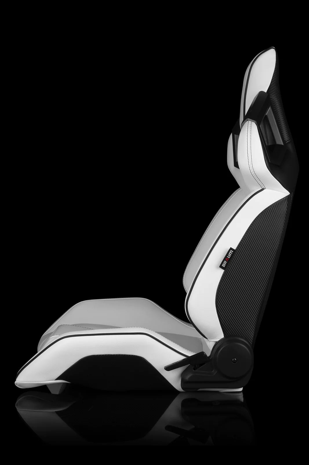 Braum Racing Seats Alpha X Series - White / Black