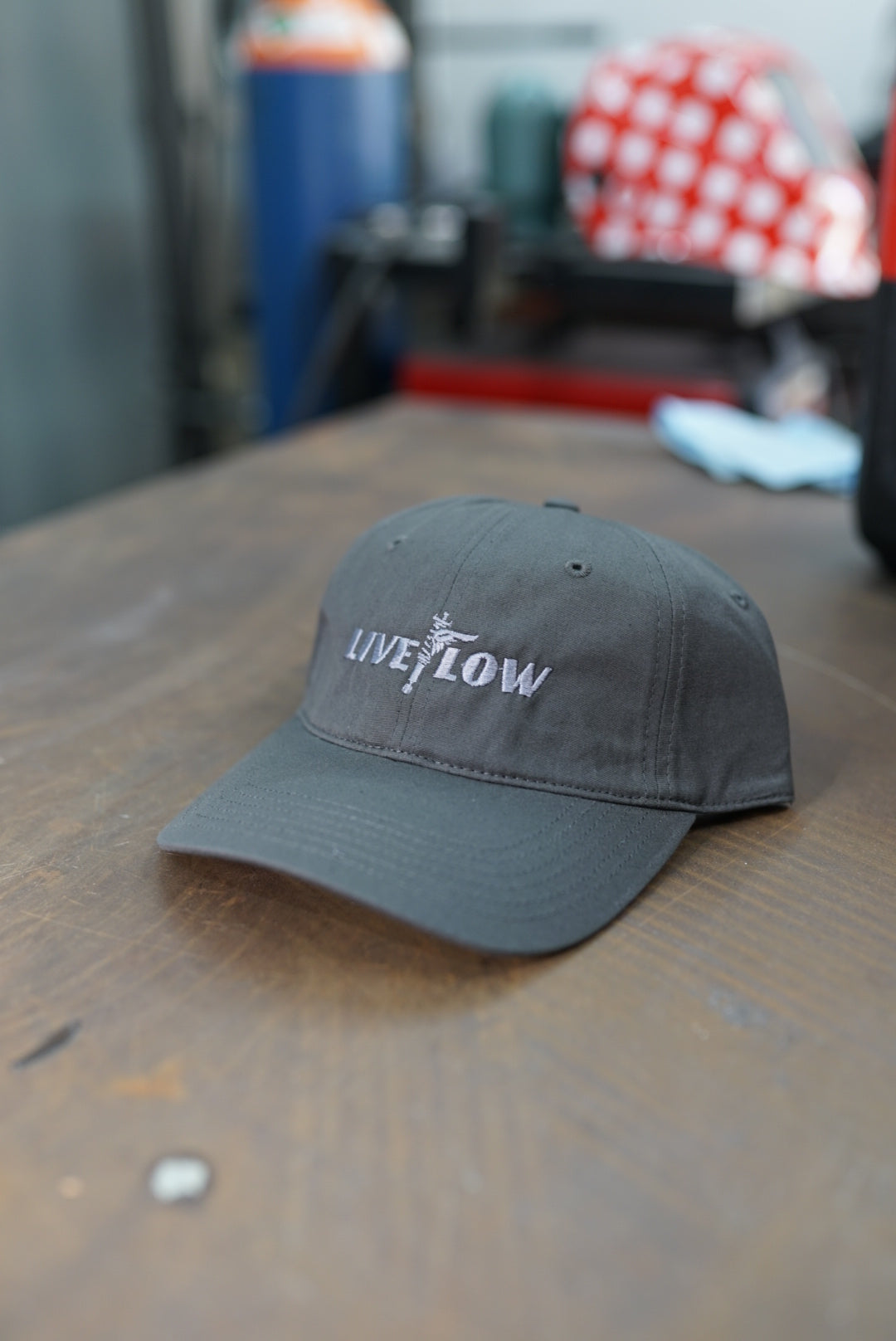 Live Low Winged Hat - Charcoal